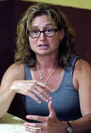 Lawyers come from afar to represent immigrant mothers