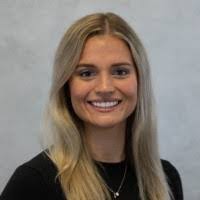 Leah Singleton's Instagram, Twitter & Facebook