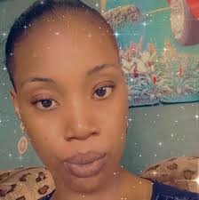 See how fast my husband comes running whenever I need his help 😂