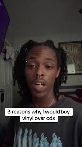 Vinyl vs CD: 3 Reasons to Choose Vinyl for Music