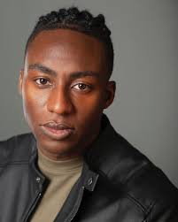 New headshots from the talented @ariannemartinphotography 📸 #actor  #headshots ⬇️ Comment your favorite below ⬇️