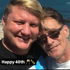 It's all about getting that perfect shot! Best setting to shoot  @ba_belle_hair at the incredible @ecotreehouse This 100% sulphate free ,  parraben free and certified organic range is a must for anyone