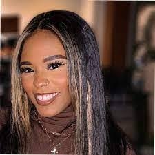 Thea Arias's Instagram, Twitter & Facebook