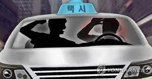 18일 경기 수원남부경찰서에 따르면 이날 오후 5시께 용의자인 a씨(40대)를 직장 소재지인 서울 관악구에서 특정범죄가중처벌법상 폭행 등. íŒ©íŠ¸ì²´í¬ ì •ì°¨ìƒíƒœì„œ íƒì‹œê¸°ì‚¬ í­í–‰ íŠ¹ê°€ë²• ì ìš© ì•ˆ ëœë‹¤ ì—°í•©ë‰´ìŠ¤