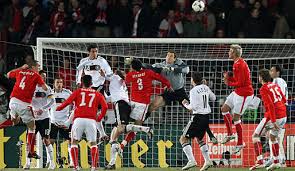 0:1 deutschland benötigte einen punkt um sich für das viertelfinale zu qualifizieren und viele österreicher beschworen ein wunder und hofften auf einen sieg der gastgeber. Osterreich Deutschland Von A Bis Z