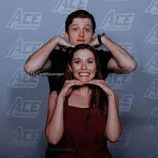 Fanfics / fanfictions crossovers de elizabeth olsen e tom holland de todos os gêneros. Elizabeth Olsen Tom Holland And Tombeth Image 6243149 On Favim Com