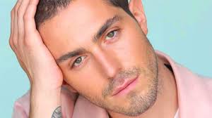 Petizione per avere tommaso zorzi nella prossima edizione di pechino express. Tommaso Zorzi Diretta Indecente Su Clubhous Caos Sul Web