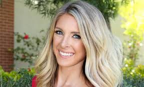 Lindsie Chrisley's Attorney Explains What Todd And Julie's Appeal Means For  Their Tax Evasion Sentencing