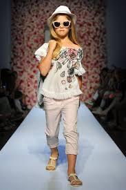 Monday, june 28, 2021 to friday, july 2, 2021. Monnalisa Spring Summer 2017 Fashion Show Palazzo Corsini Florence June 23rd 2016 Fashionshow Monnalisa Kids Summer Fashion Kids Fashion Kids Fashion Show