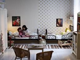 This week i gave my small guest bedroom a makeover. 45 Wonderful Shared Kids Room Ideas Digsdigs