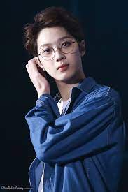 Apa Salah Gue Sampe Gue Harus Punya Suami Kayak Dia Romansa Romansa Amreading Books Wattpad Selebritas Suami Gambar Orang