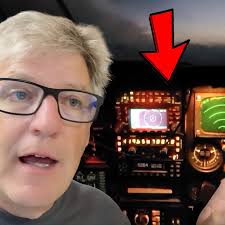 Baylee Ward, Dan Millican, Christy Shafer watching arrivals at FISK. A nice  variety of cool glasses! #osh24 @bdubflys @pilotchristy @flyingeyesworld