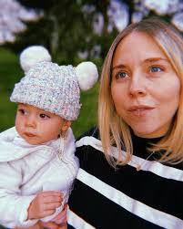 Carly Haffner's Instagram, Twitter & Facebook