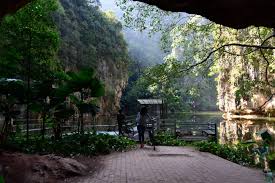 Posted by dato at 20:13. Pinjamkan Hatiku Movie