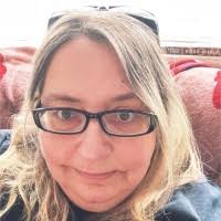 40+ "Lisa Toms" profiles