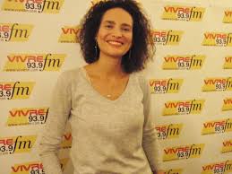 Ancienne présentatrice et star des médias, frédérique bedos se consacre aujourd'hui à son projet. Frederique Bedos Grandir Aupres D Une Maman Handicapee Psychique Infos Vivre Fm La Radio Du Handicap