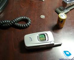 Mobile-review.com Samsung Q300в интерьере