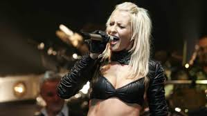 Check out full gallery with 103 pictures of sarah connor. Im Knappen Leder Bh Sarah Connor Erinnert Sich An Alte Zeiten