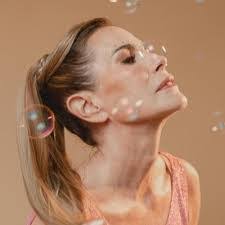 Roxana Ibarra's Instagram, Twitter & Facebook