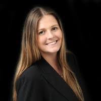 Ashley Karl's Instagram, Twitter & Facebook