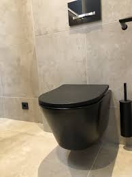 wiesbaden rimfree mat zwarte toiletpot zwarte wc toilet ontwerp badkamer