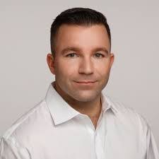 Christopher Balcom's Instagram, Twitter & Facebook