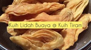 Lidah buaya atau yang dalam nama latinnya disebut dengan aloe vera adalah tanaman yang tumbuh di iklim tropis dengan bentuk menyerupai kaktus. Kuih Lidah Buaya Rangup Youtube
