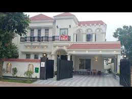 1 Kanal 50 X90 Royal Classic Fully Furnished House For Sale On New Year 2020 Youtube In 2020 House Outside Design House Layout Plans Bungalow House Design