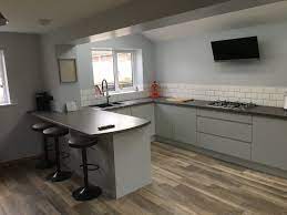 Grey gloss kitchen units ukzn learn moodle. Handleless High Gloss Kitchen In Light Grey Newbold Chesterfield Copy Rf Installations Chesterfield Kitchens