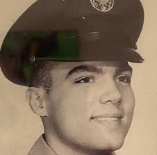 Honoring the brave souls who have selflessly served to protect us and our  freedoms 🙏🏽 A special thank you to my own heroes 🤍 #VeteransDay  #AirforceBrat