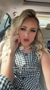 Mitzi Hopper's Instagram, Twitter & Facebook