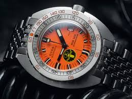 Doxa sub stands for the benchmark for diving watches, greatly contributing to the safety of professional and sports divers thanks to the many technical details they introduced. Doxa Sub 300 Black Lung Re Issue Dive Watch Ablogtowatch