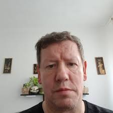 hi 👋🏻 my name is Seva i'm 19 years i'm from Ukraine 🇺🇦 and you?