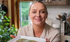 Mountain Kitchen: Annie Starke Talks Cooking Show and Mom Glenn Close
