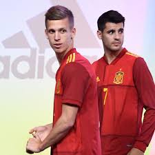 Nah, timnas spanyol disebut uefa.com jadi beda sendiri karena cuma menyertakan 24 nama pemain dalam skuadnya di euro 2020. Alvaro Morata Incar Satu Tempat Di Skuat Spanyol Euro 2020 Bola Liputan6 Com