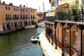 Things to do in port grimaud, france: Canales En Port Grimaud Canals En Port Grimaud France France Travel Around The World Beautiful Places