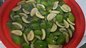 Sama dengan cara menyediakan jeruk mangga dengan asam boi di sini. Jeruk Pelam 3 Bahan Tanpa Pengawet Sedap Dan Sihat Youtube