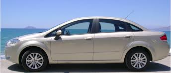 Fiat Linea Ilk Olarak 2004 Yilinda Uretilmeye Baslandi 2004 Yilindan Bu Yana Kendi Sinifinda En Cok Satilan Otomobillerden Biri Olmayi Bas Araba Otomobil Yaya