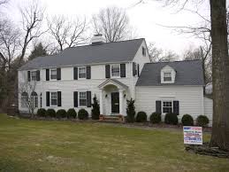 Features gaf proprietary color blends and enhanced shadow effect for a genuine. Gaf Timberline Hd Pewter Gray Short Hills Nj Traditional Exterior New York By American Home Contractors Houzz