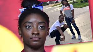 Jun 15, 2021 · cleveland (ap) — a judge in ohio has dismissed murder charges filed against the brother of olympic gymnastics champion simone biles, ruling tuesday that prosecutors did not present evidence to. Olympic Gymnast Simone Biles S Brother Charged In Triple Murder