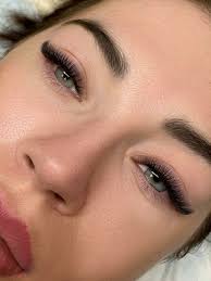 Help!!!! A client want a set like this next week? What is the best advice  to give this result??