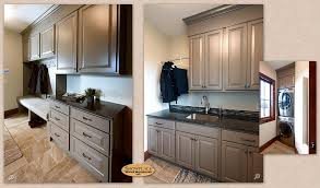Cabinets Showplace Cabinetry In Mid Greige Is Used In A Mud Room And Laundry Room Cabinet Greige Kitchen Maple Kitchen Cabinets