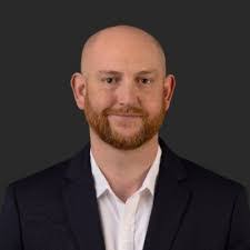 Deidre Kinney's Instagram, Twitter & Facebook