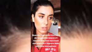 Ecco perché fa un certo effetto. Valentina Vignali Sul Tumore La Foto Mai Vista Dell Intervento Vi Mostro Il Mio Dolore