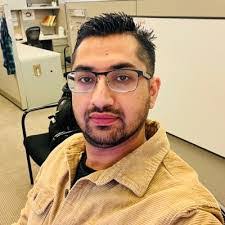 Erik Roldan's Instagram, Twitter & Facebook