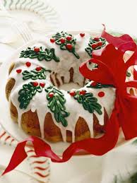 Here is a video on 3 different types of beautiful and easy christmas cake decorating ideas without fondant.buy white chocolate here. Rainbow Wreath Cake Christmas Bundt Cake Christmas Cake Decorations Christmas Cake