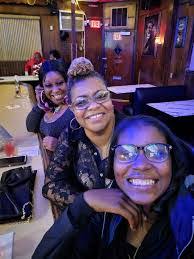 Sherri Hackett's Instagram, Twitter & Facebook