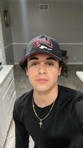 Sami Luna (shami070204)