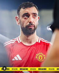 🚨 𝐁𝐑𝐄𝐀𝐊𝐈𝐍𝐆: Rúben Amorim says Bruno has 𝐧𝐨 plans to leave Man  United to join Saudi ❤️©️ Al Hilal are prepared to pay whatever is needed  to get Bruno to both player