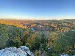 Allamuchy state park is situated southeast of cranberry lake. Allamuchy Mountain State Park New Jersey Has A Beautiful Overlook